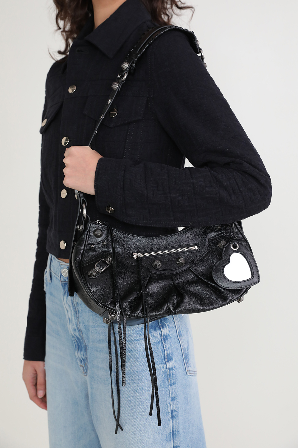 תמונת כל הלוק של תיק כתף לה קגול בגודל סמול